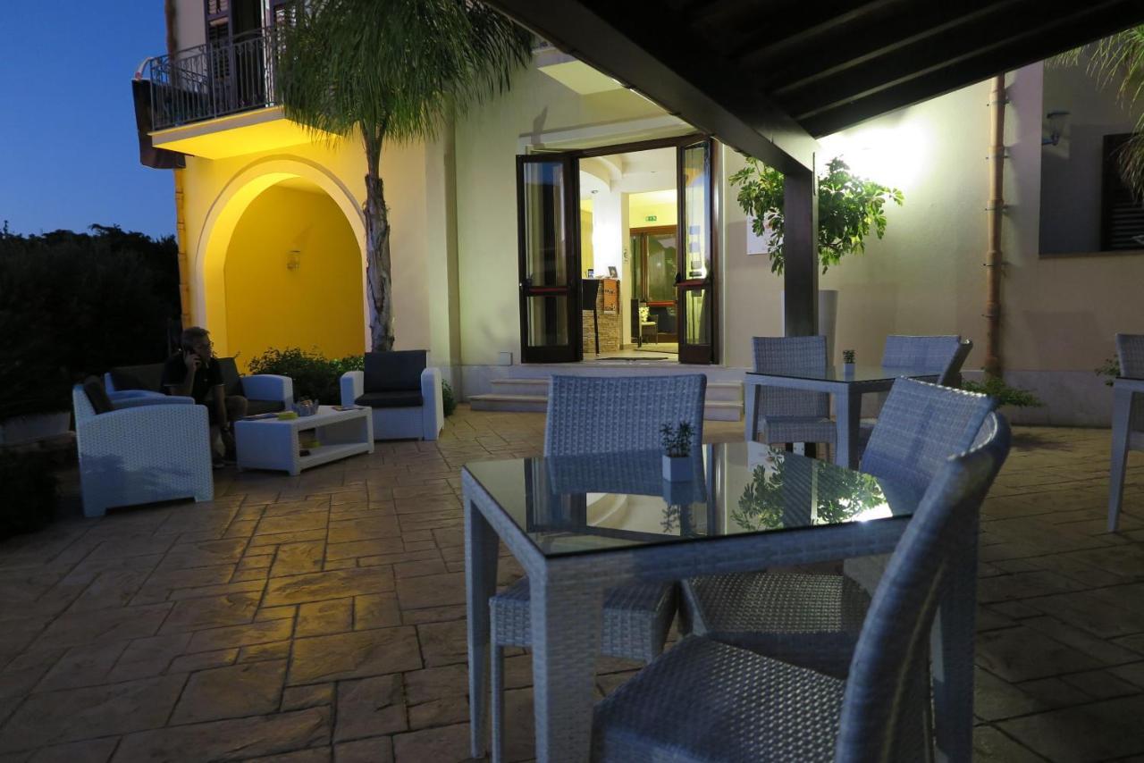 Trigrana Vacanze Hotel Castelluzzo Exteriér fotografie